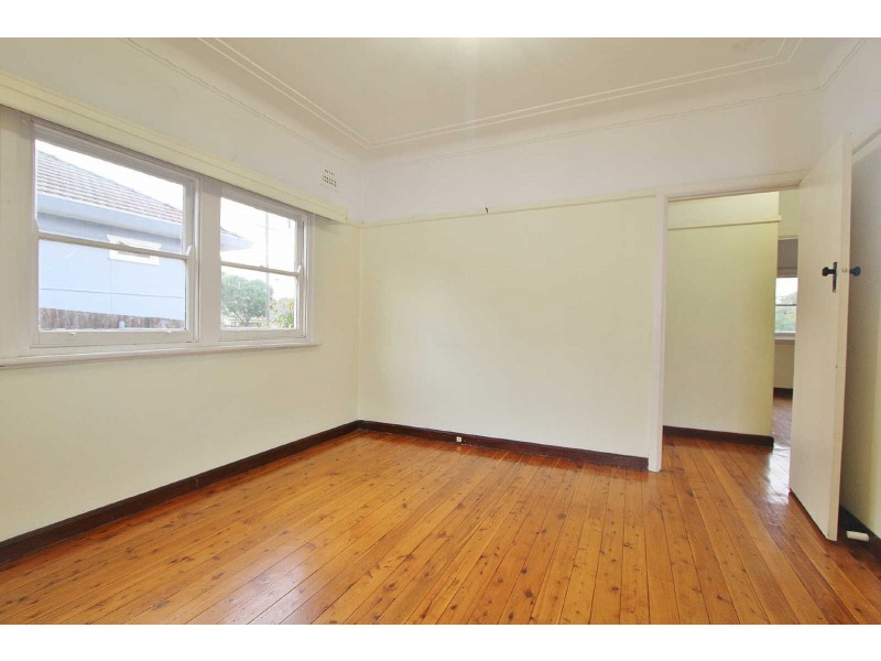 16 ROBILLIARD STREET, Mays Hill NSW 2145