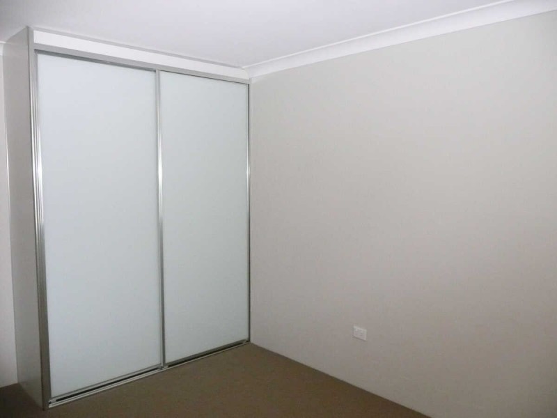 02/18 OXFORD STREET, Merrylands NSW 2160