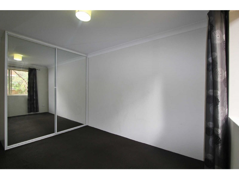 08/09 OXFORD STREET, Merrylands NSW 2160