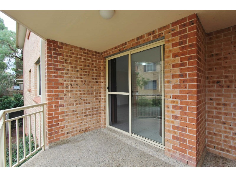 08/09 OXFORD STREET, Merrylands NSW 2160