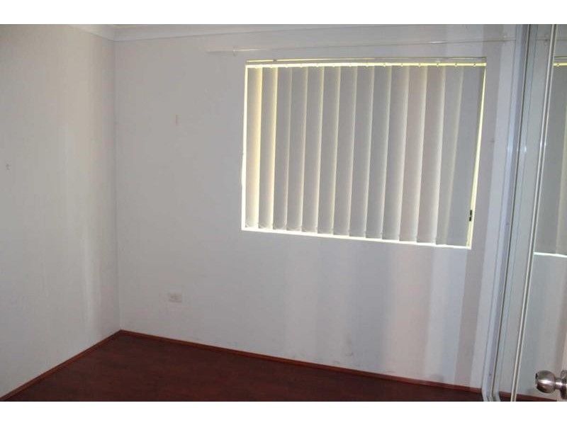 2/9 OXFORD STREET, Merrylands NSW 2160