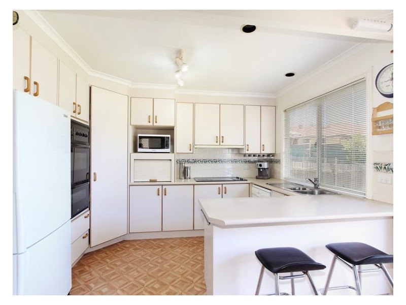 4 Pamela Place, Girraween NSW 2145