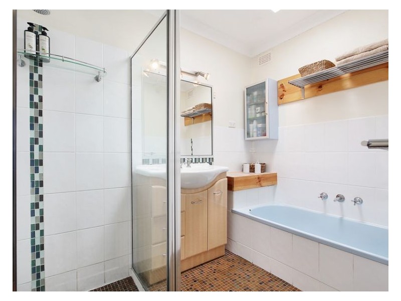 4 Pamela Place, Girraween NSW 2145