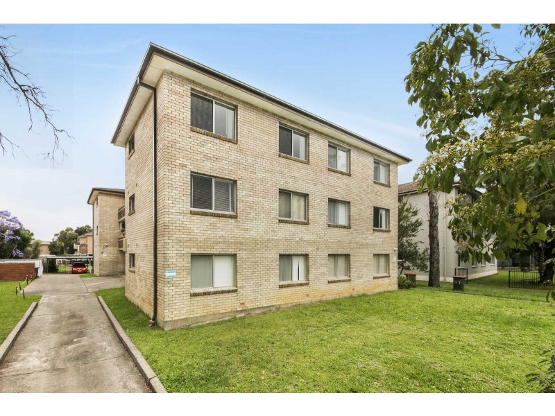 8/57 St Ann Street, Merrylands NSW 2160