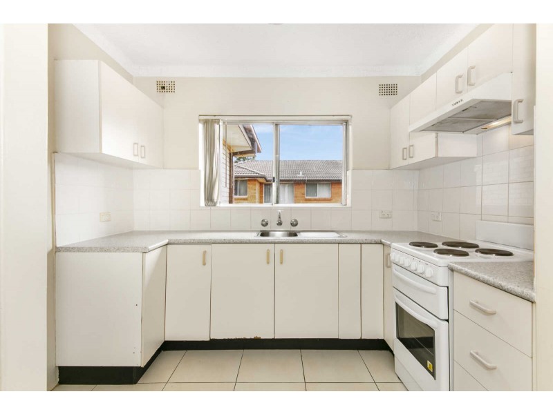 8/57 St Ann Street, Merrylands NSW 2160
