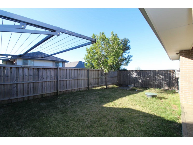 19 WARIN AVENUE, Pemulwuy NSW 2145