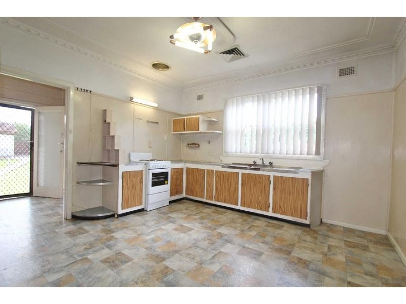 88 POLDING STREET, Smithfield NSW 2164