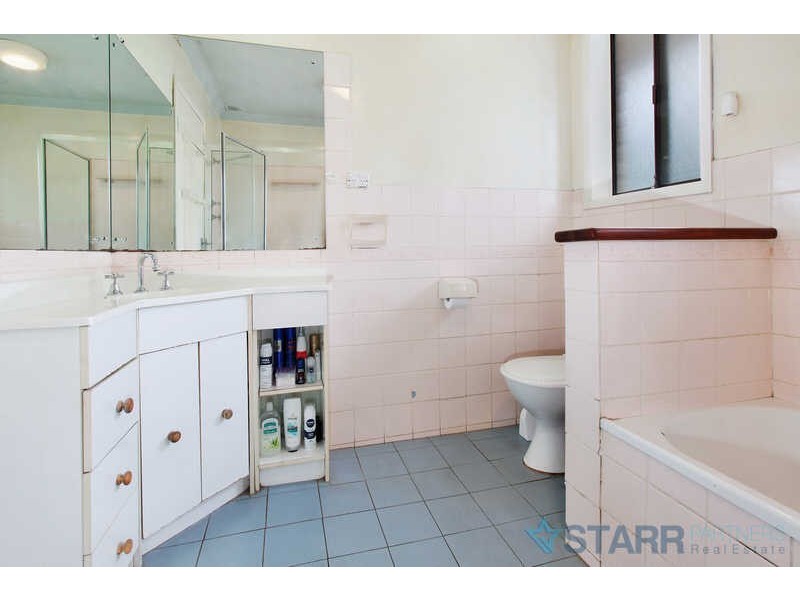 10 PAMELA PLACE, Girraween NSW 2145