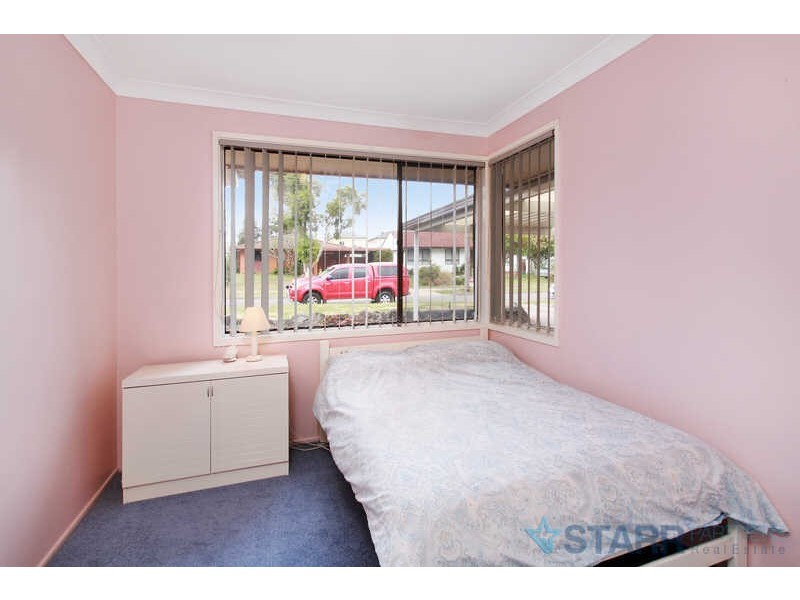 10 PAMELA PLACE, Girraween NSW 2145