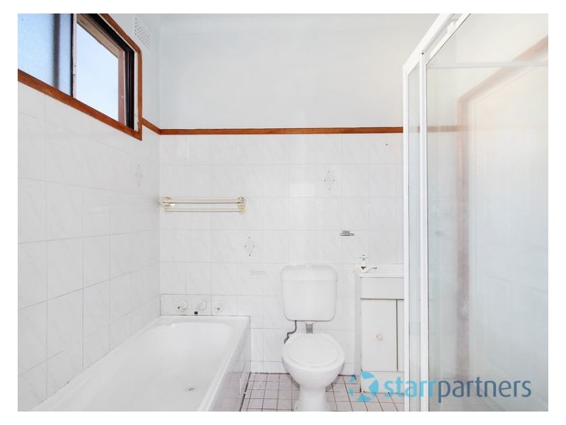 8 Melody Street, Toongabbie NSW 2146