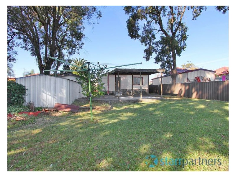 8 Melody Street, Toongabbie NSW 2146