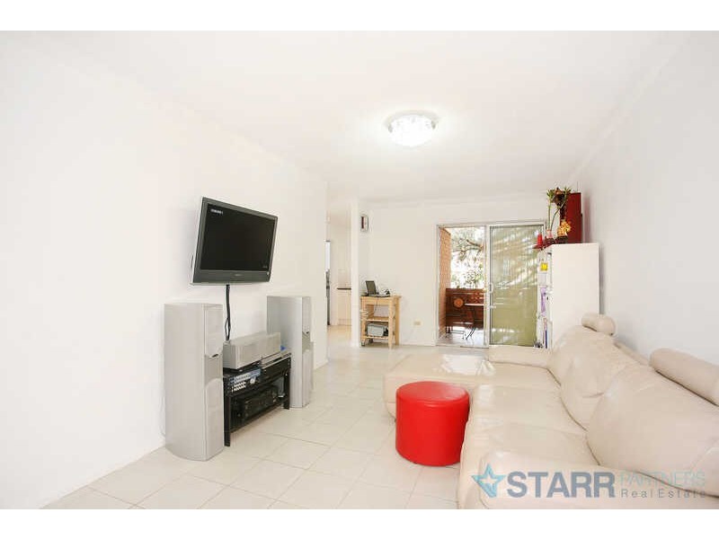 4/25 CAMBRIDGE STREET, Merrylands NSW 2160
