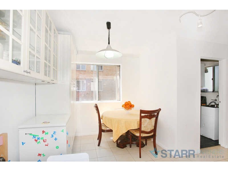 4/25 CAMBRIDGE STREET, Merrylands NSW 2160