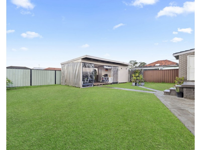 9 Oxford Street, Guildford NSW 2161