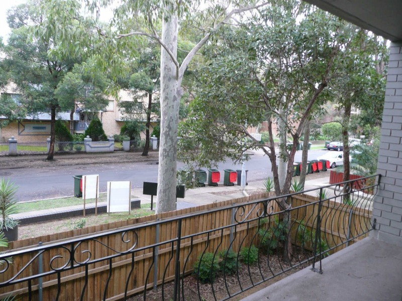 8/26 Oxford Street, Merrylands NSW 2160