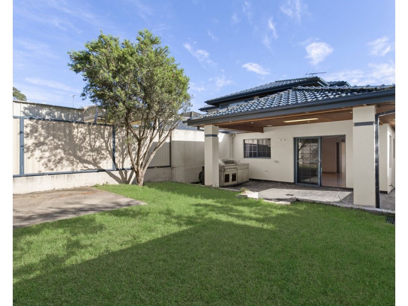 8 Birriwa Street, Greystanes NSW 2145