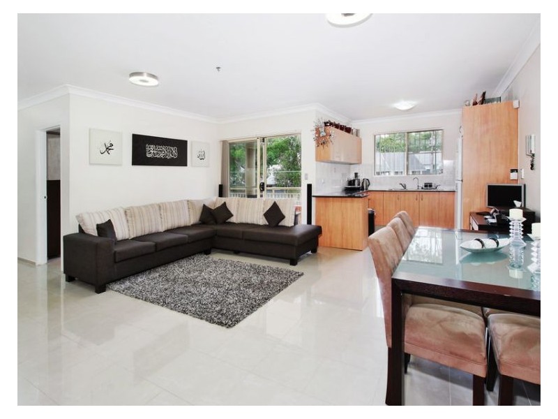 6/53-57 Kenyons Road, Merrylands NSW 2160