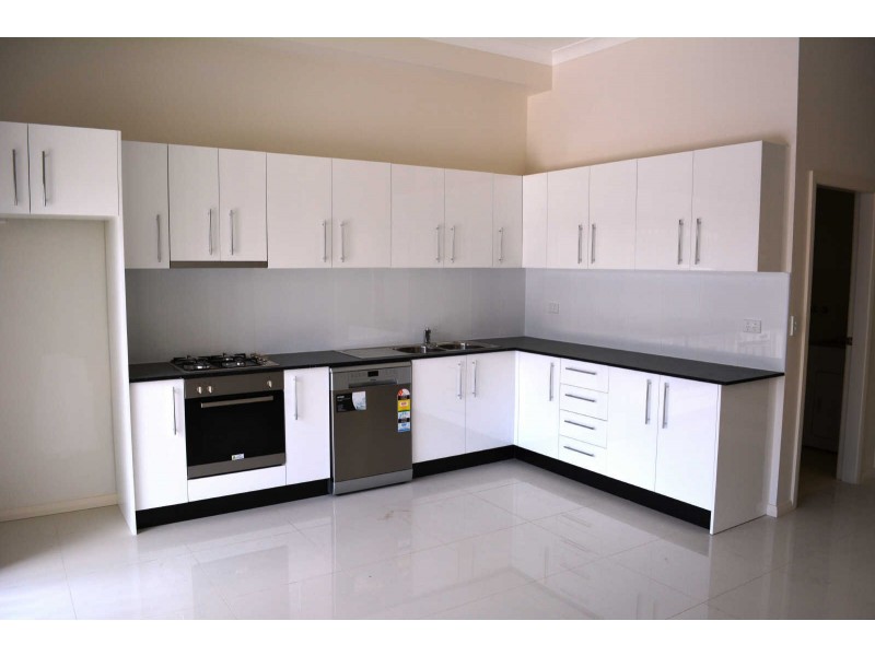 02/35 KIMBERLEY STREET, Merrylands NSW 2160