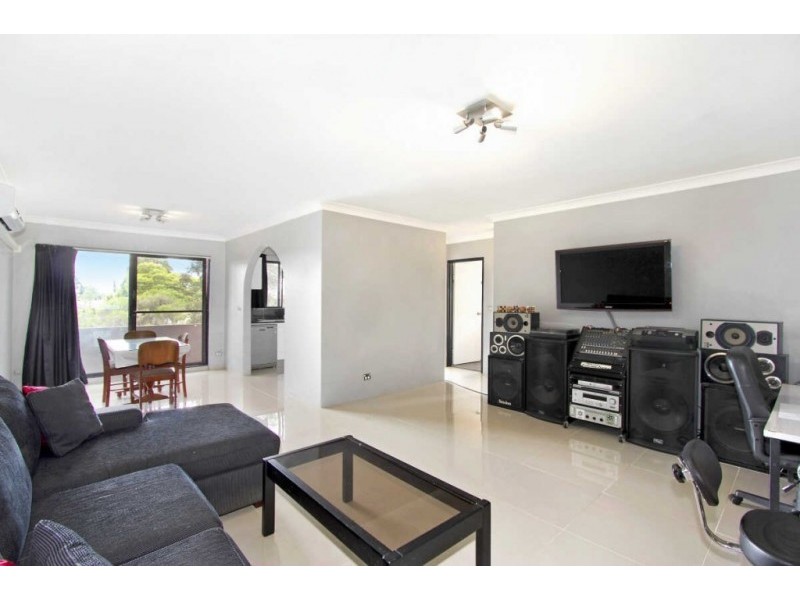 2/494 MERRYLANDS ROAD, Merrylands NSW 2160