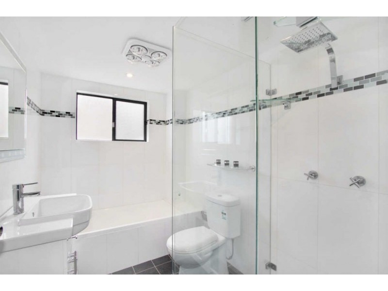 2/494 MERRYLANDS ROAD, Merrylands NSW 2160