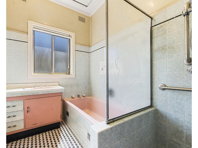 63 Military Road, Merrylands NSW 2160