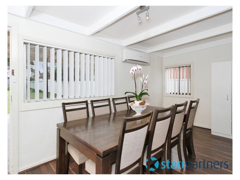 17 Renfrew Street, Guildford NSW 2161