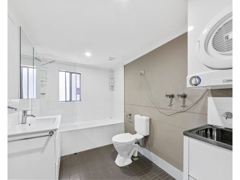 3/18-24 Oxford Street, Merrylands NSW 2160