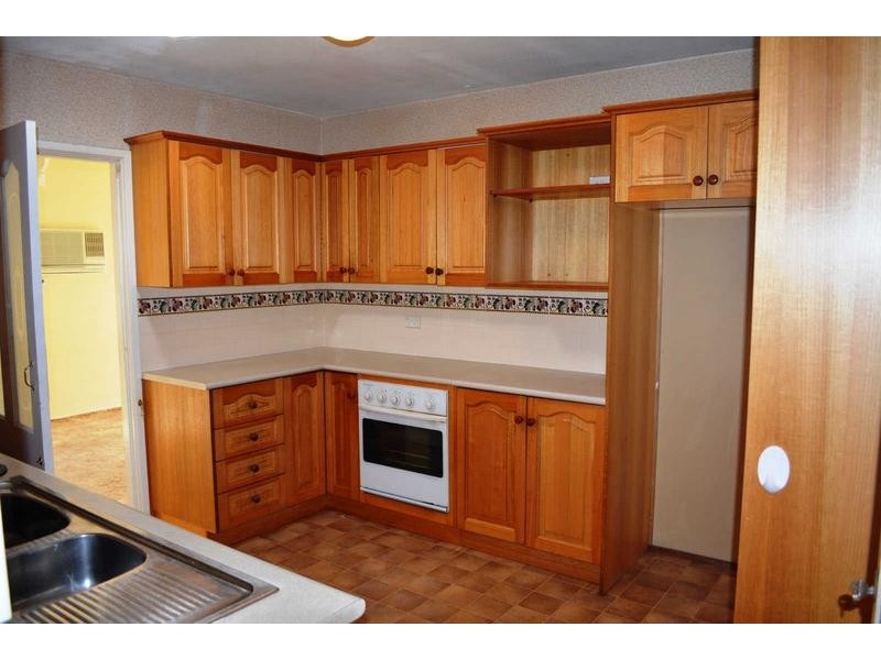 49 GREENLEAF STREET, Constitution Hill NSW 2145