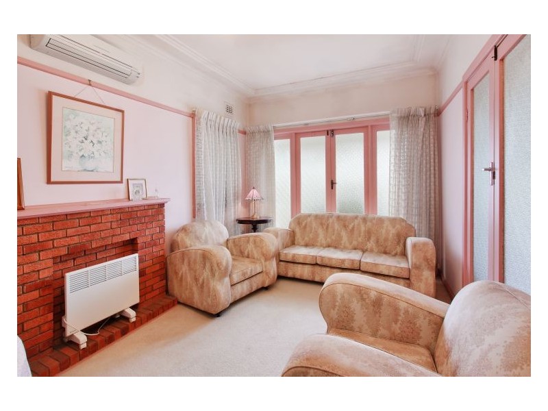 90 Targo Road, Girraween NSW 2145