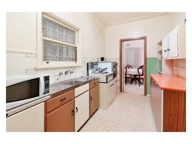 90 Targo Road, Girraween NSW 2145