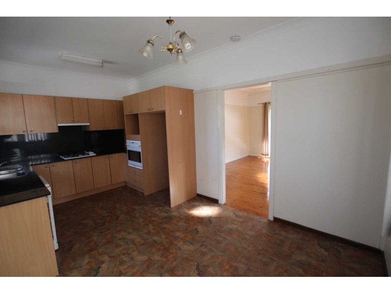 8 CANYON ROAD, Baulkham Hills NSW 2153