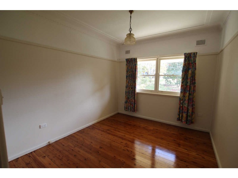 8 CANYON ROAD, Baulkham Hills NSW 2153