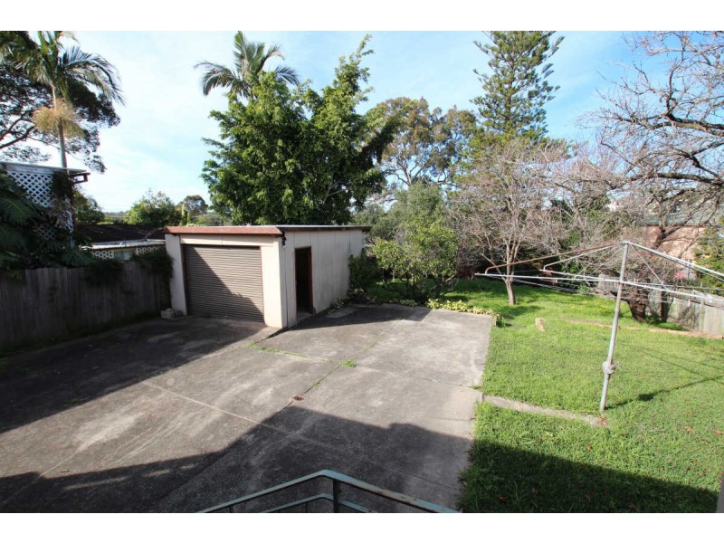 8 CANYON ROAD, Baulkham Hills NSW 2153