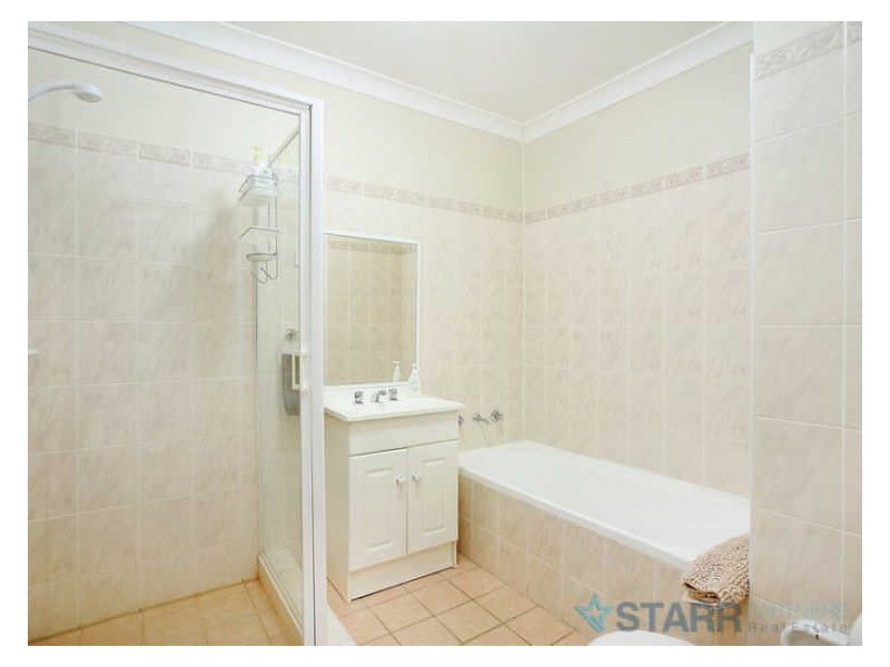 4/11 LANSDOWNE STREET, Merrylands NSW 2160