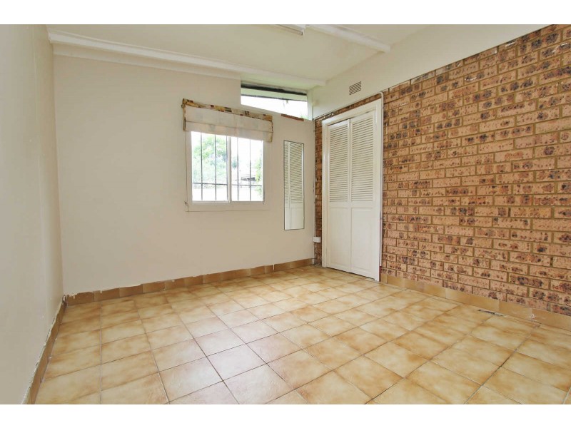 32A CENTENARY ROAD, Merrylands NSW 2160