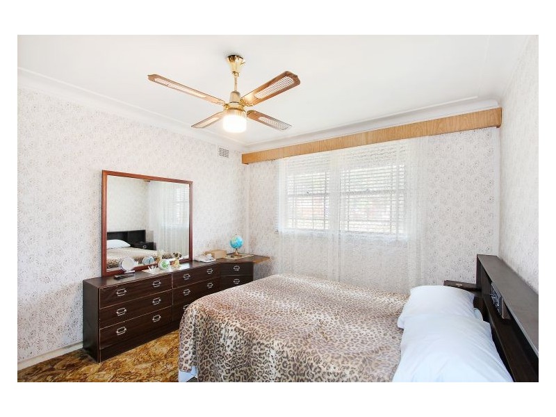 28 Runyon Avenue, Greystanes NSW 2145