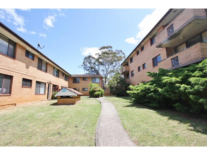 15/28 TREVES STREET, Merrylands NSW 2160