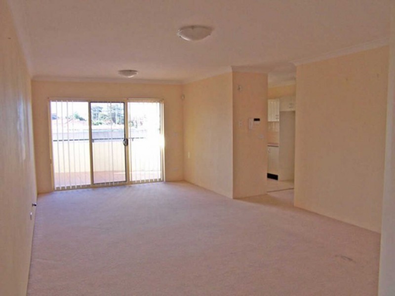 10/482 MERRYLANDS ROAD, Merrylands NSW 2160