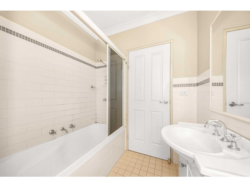 12/20 Reid Avenue, Westmead NSW 2145