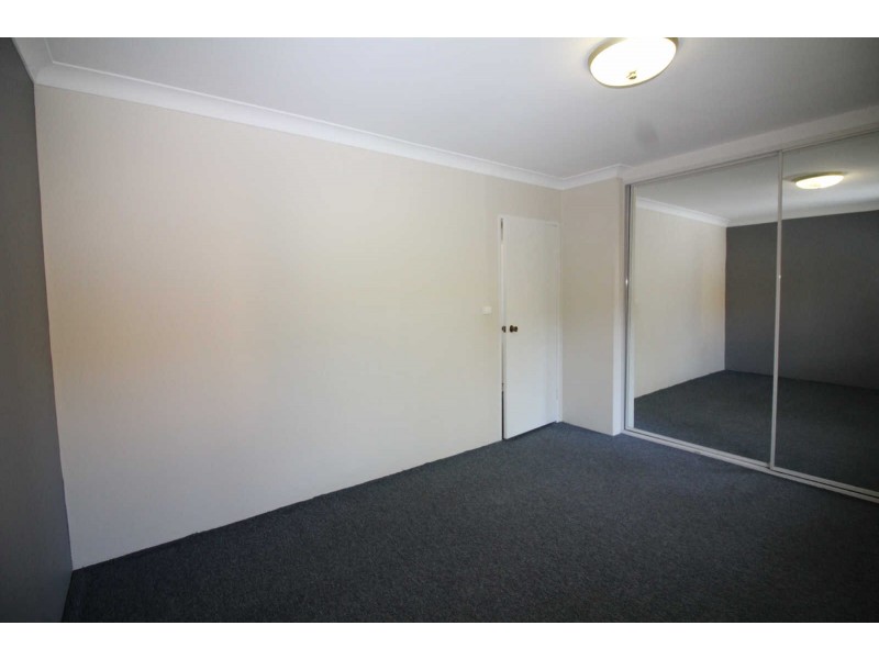 08/10 PATON STREET, Merrylands NSW 2160