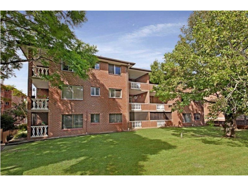 6/8 BRISBANE STREET, Harris Park NSW 2150