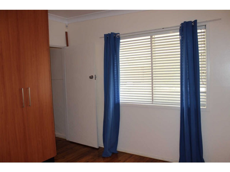 2 CARNATION AVENUE, Old Guildford NSW 2161