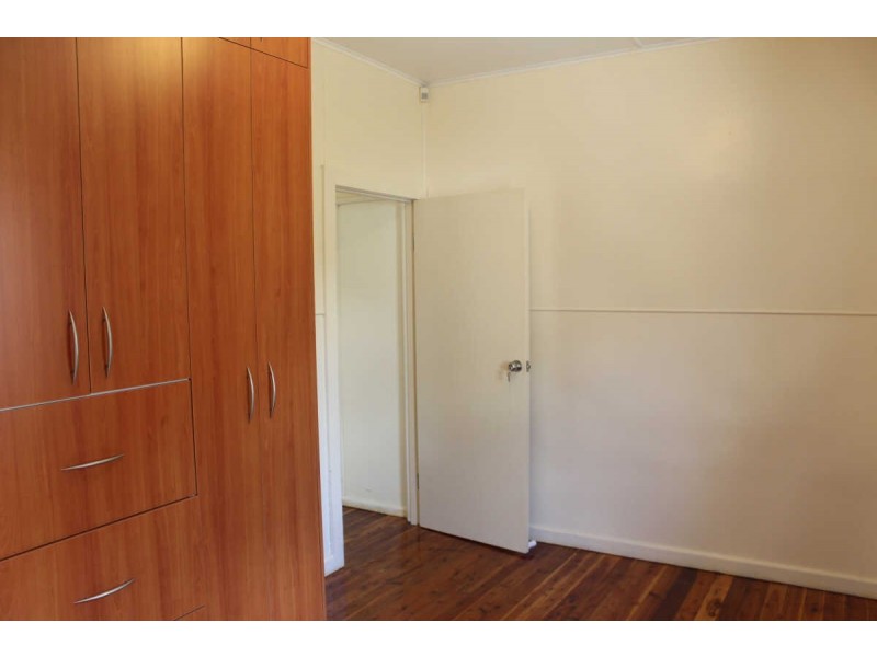 2 CARNATION AVENUE, Old Guildford NSW 2161