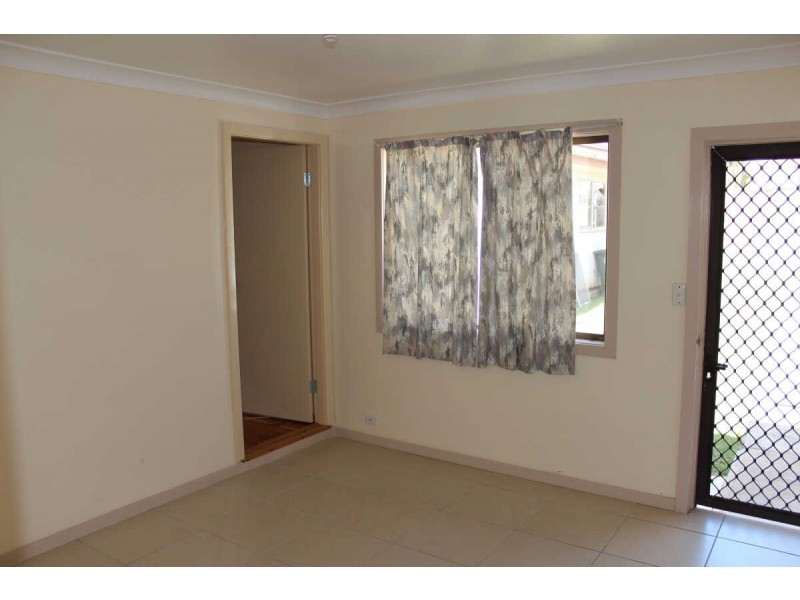 2 CARNATION AVENUE, Old Guildford NSW 2161