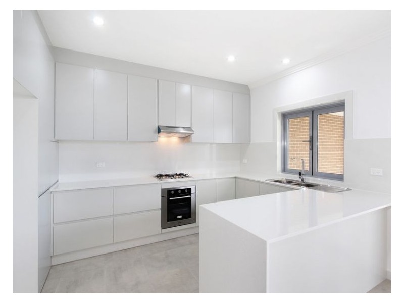 2/46 Yeend Street, Merrylands NSW 2160