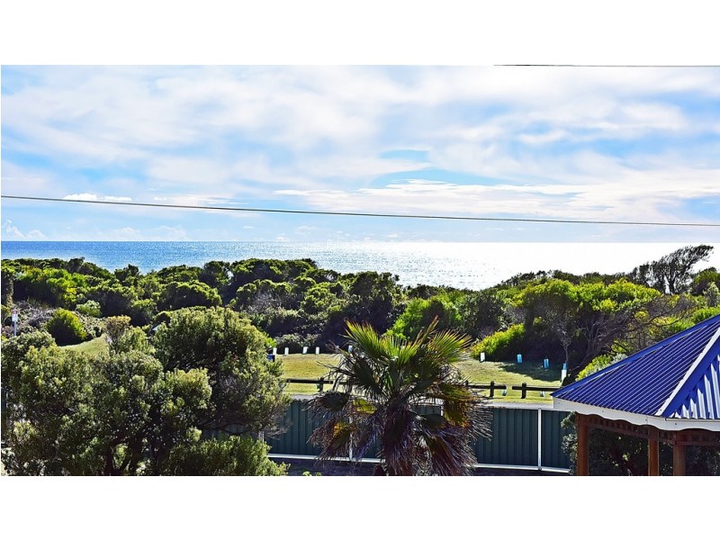 143 Bellbuoy Beach Road, Low Head TAS 7253