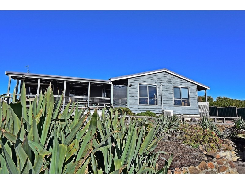 143 Bellbuoy Beach Road, Low Head TAS 7253
