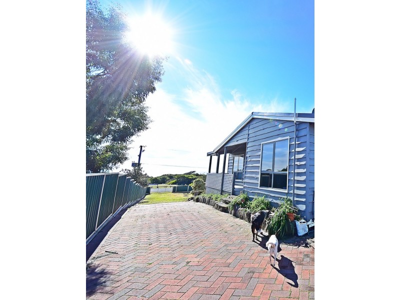 143 Bellbuoy Beach Road, Low Head TAS 7253