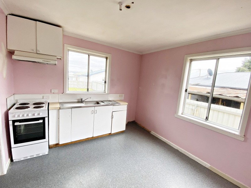 10 Hogarth Street, Waverley TAS 7250