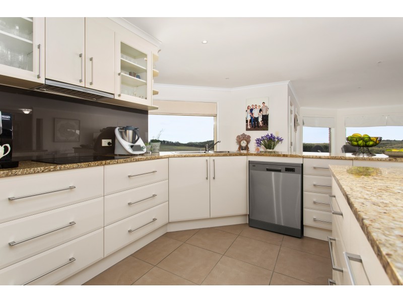 259 Old Aerodrome Road, Low Head TAS 7253